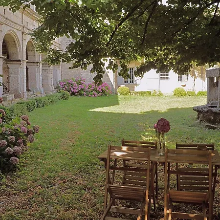 Le Prieure Saint Barthelemy Azay-le-Brule