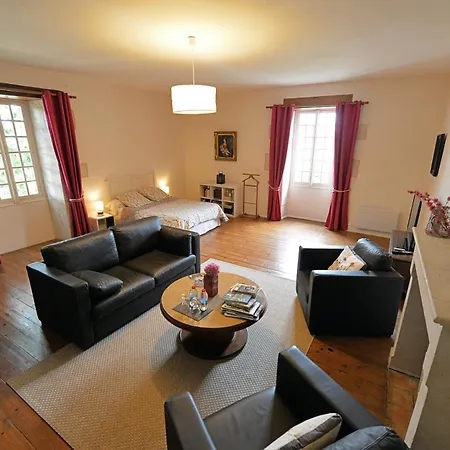 Le Prieure Saint Barthelemy 3*