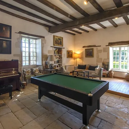 Le Prieure Saint Barthelemy Gæstehus