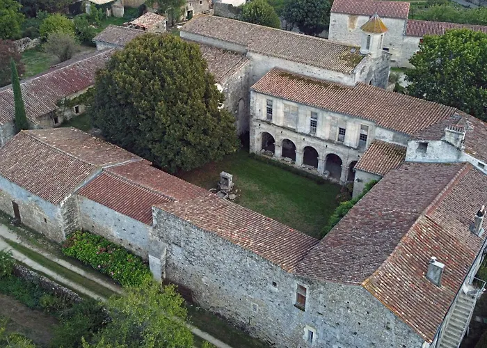 Le Prieure Saint Barthelemy Guest house Azay-le-Brule