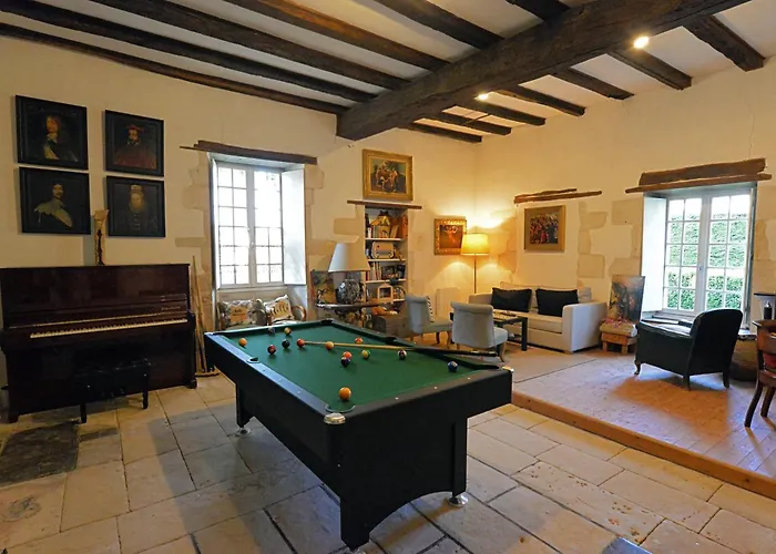 Le Prieure Saint Barthelemy Guest house 3*