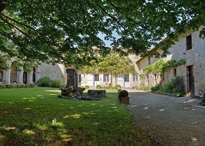 Le Prieuré Saint Barthélémy Pensión Azay-le-Brule
